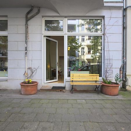Altbauwohnung Mit 3 Baedern ベルリン エクステリア 写真