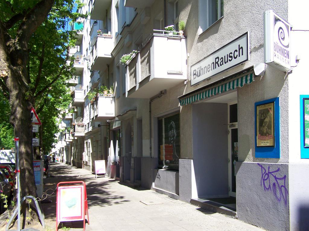 Altbauwohnung Mit 3 Baedern ベルリン エクステリア 写真